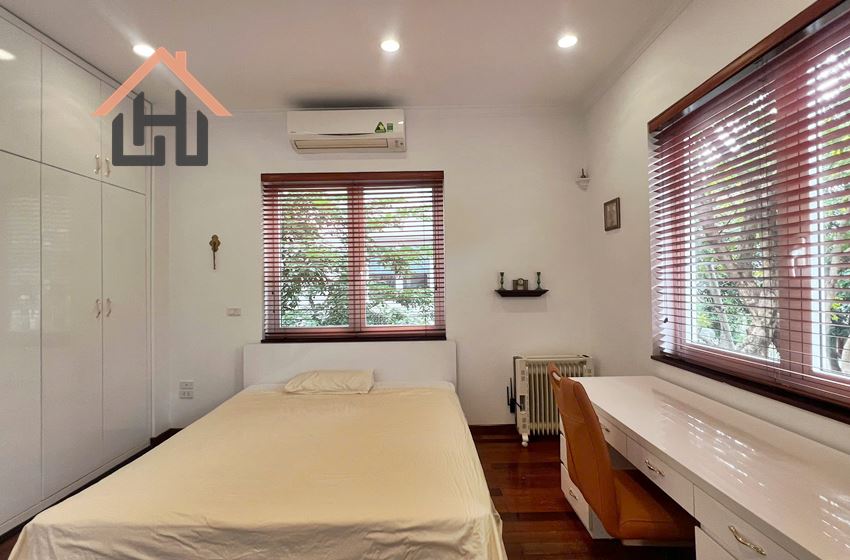 Beautiful villa for rent in Vinhomes Riverside, Hanoi Beautiful villa for rent in Vinhomes Riverside, Hanoi