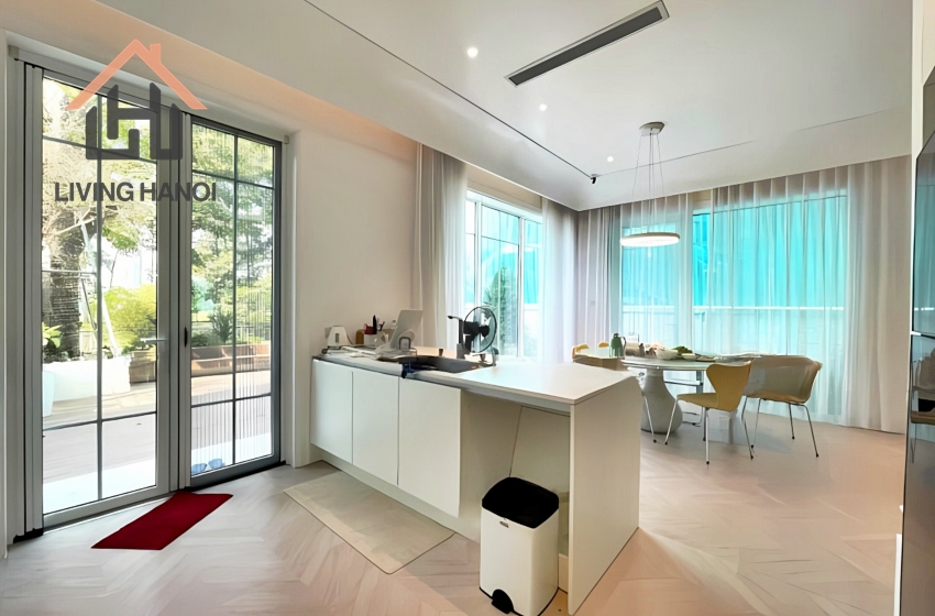 Beautiful villa with riverview for rent in Vinhomes Riverside, Hanoi Beautiful villa with riverview for rent in Vinhomes Riverside, Hanoi