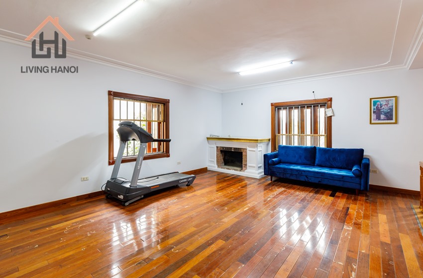 Beautifully modernised rear Villa for rent in Au Co, Tay Ho Beautifully modernised rear Villa for rent in Au Co, Tay Ho