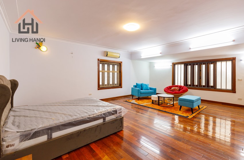 Beautifully modernised rear Villa for rent in Au Co, Tay Ho Beautifully modernised rear Villa for rent in Au Co, Tay Ho