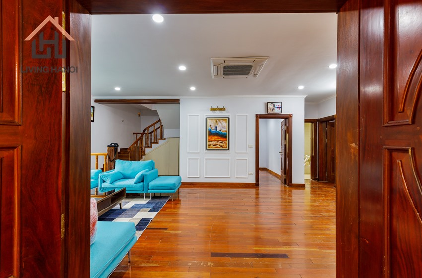 Beautifully modernised rear Villa for rent in Au Co, Tay Ho Beautifully modernised rear Villa for rent in Au Co, Tay Ho