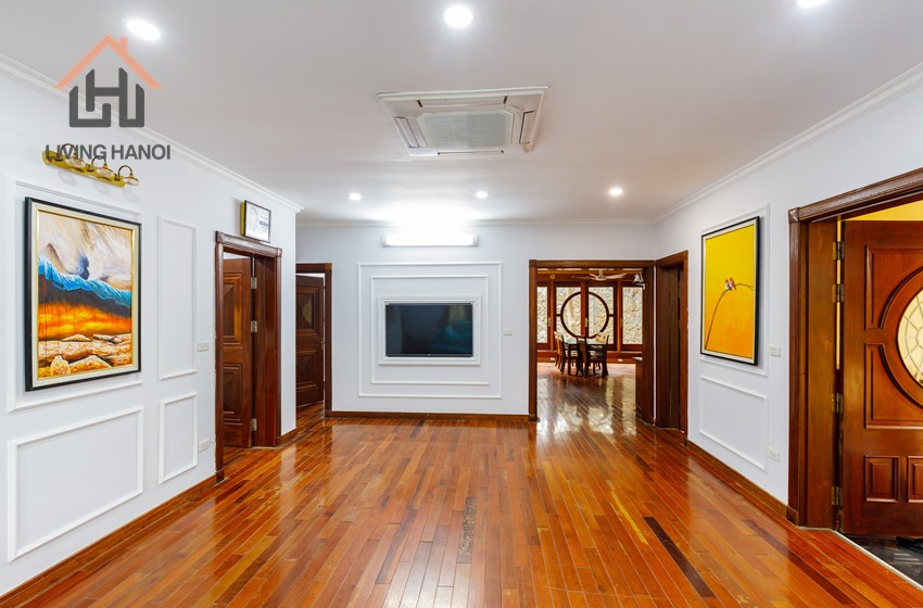 Beautifully modernised rear Villa for rent in Au Co, Tay Ho Beautifully modernised rear Villa for rent in Au Co, Tay Ho