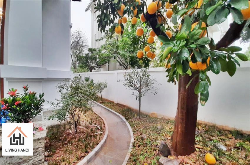 Bright 04 bedroom house for rent in Vinhomes Riverside, Long Bien, Hanoi Bright 04 bedroom house for rent in Vinhomes Riverside, Long Bien, Hanoi