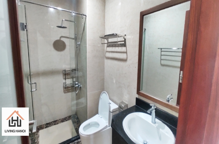 Bright 04 bedroom house for rent in Vinhomes Riverside, Long Bien, Hanoi Bright 04 bedroom house for rent in Vinhomes Riverside, Long Bien, Hanoi