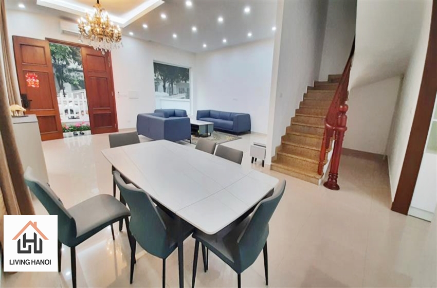 Bright 04 bedroom house for rent in Vinhomes Riverside, Long Bien, Hanoi Bright 04 bedroom house for rent in Vinhomes Riverside, Long Bien, Hanoi