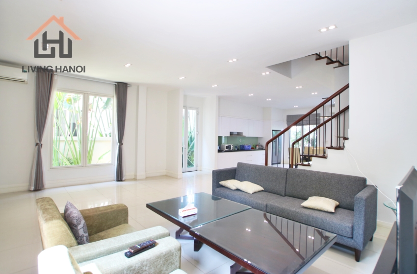 Bright and modern 4 bedroom villa in Vinhome Riverside, Hanoi Bright and modern 4 bedroom villa in Vinhome Riverside, Hanoi