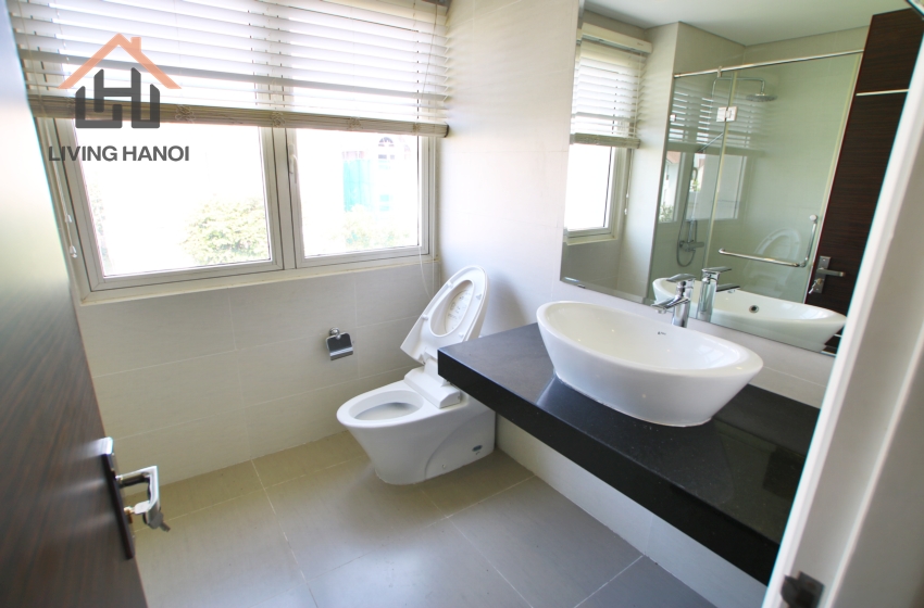 Bright and modern 4 bedroom villa in Vinhome Riverside, Hanoi Bright and modern 4 bedroom villa in Vinhome Riverside, Hanoi