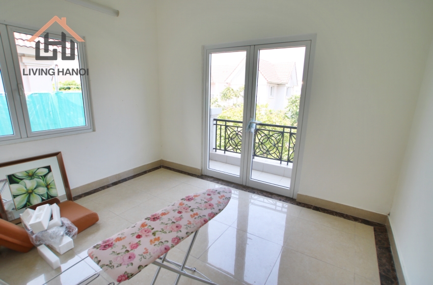 Bright and modern villa for rent in Vinhomes Riverside, Hanoi Bright and modern villa for rent in Vinhomes Riverside, Hanoi