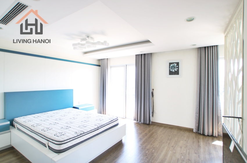 Bright and modern villa for rent in Vinhomes Riverside, Hanoi Bright and modern villa for rent in Vinhomes Riverside, Hanoi