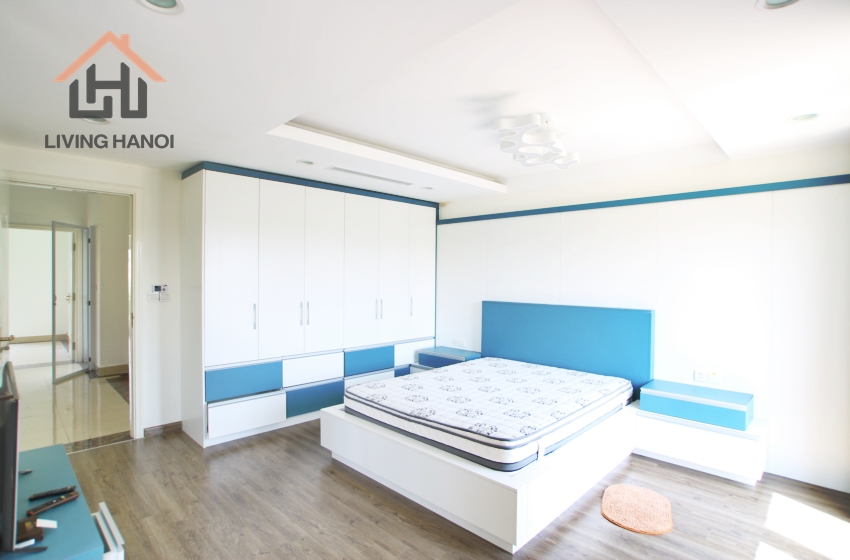 Bright and modern villa for rent in Vinhomes Riverside, Hanoi Bright and modern villa for rent in Vinhomes Riverside, Hanoi