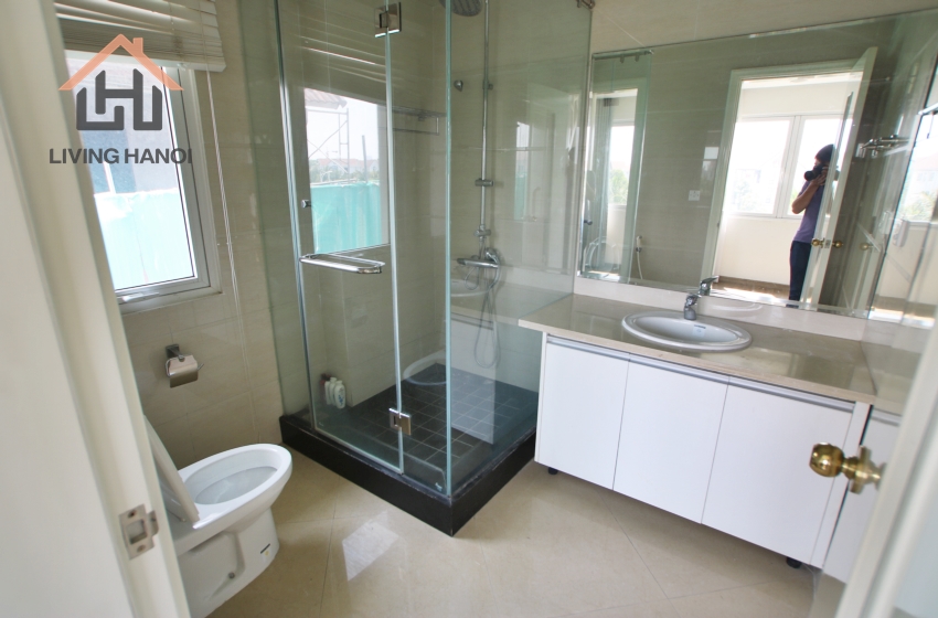 Bright and modern villa for rent in Vinhomes Riverside, Hanoi Bright and modern villa for rent in Vinhomes Riverside, Hanoi