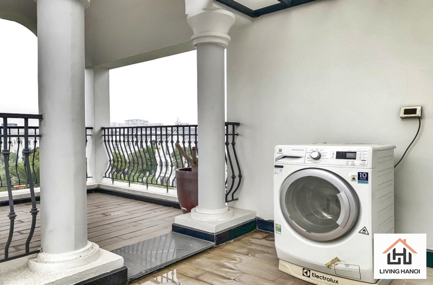 Bright house with 3 bedrooms for rent in Vinhomes Harmony, Hanoi Bright house with 3 bedrooms for rent in Vinhomes Harmony, Hanoi