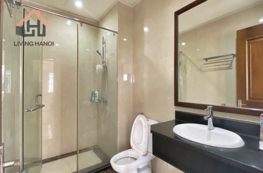Bright house with lake view for rent in Vinhomes Riverside, Hanoi Bright house with lake view for rent in Vinhomes Riverside, Hanoi