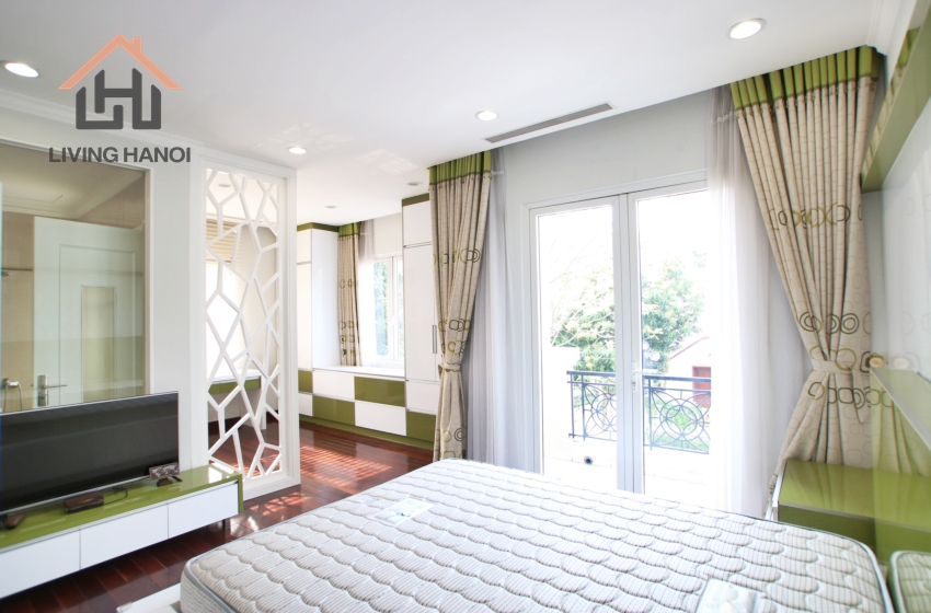 Bright villa for rent in Vinhomes Riverside, Hanoi Bright villa for rent in Vinhomes Riverside, Hanoi