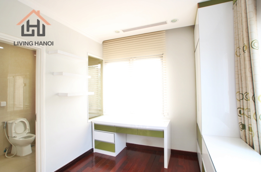 Bright villa for rent in Vinhomes Riverside, Hanoi Bright villa for rent in Vinhomes Riverside, Hanoi