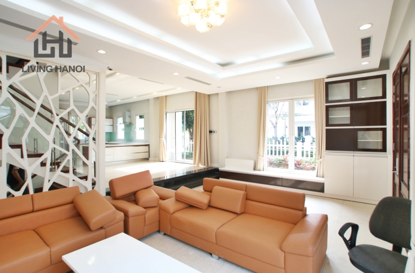Bright villa for rent in Vinhomes Riverside, Hanoi Bright villa for rent in Vinhomes Riverside, Hanoi