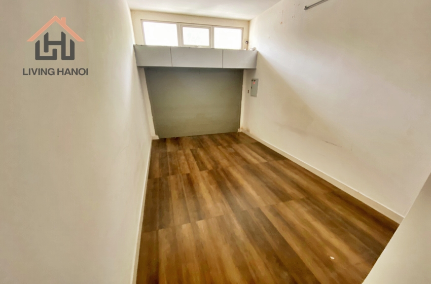 Budget 4 bedroom villa for rent in Vinhomes Riverside, Hanoi Budget 4 bedroom villa for rent in Vinhomes Riverside, Hanoi