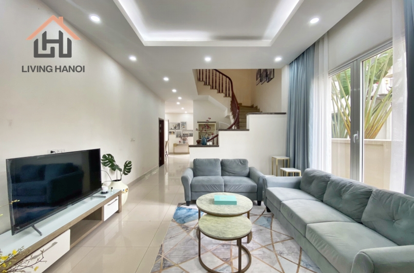 Budget 4 bedroom villa for rent in Vinhomes Riverside, Hanoi Budget 4 bedroom villa for rent in Vinhomes Riverside, Hanoi