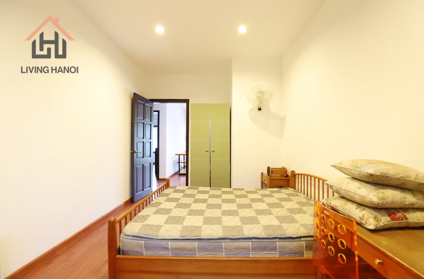 Bungalow house for rent with huge garden in Tay Ho, Hanoi Bungalow house for rent with huge garden in Tay Ho, Hanoi