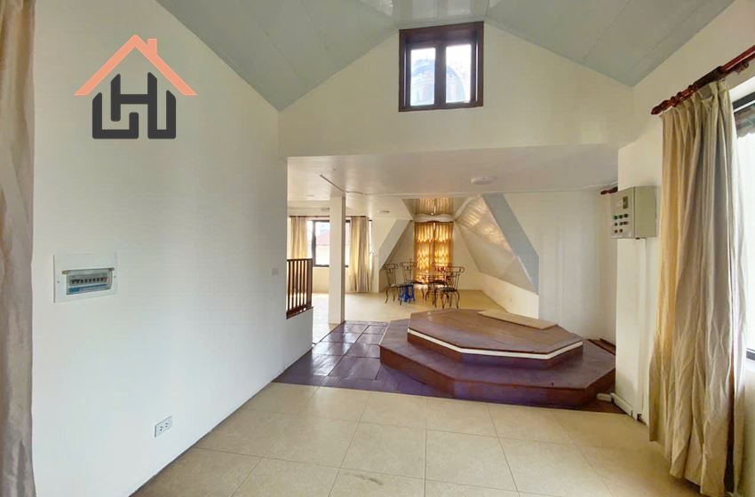 Classical house for rent in To Ngoc Van, Tay Ho, Hanoi Classical house for rent in To Ngoc Van, Tay Ho, Hanoi
