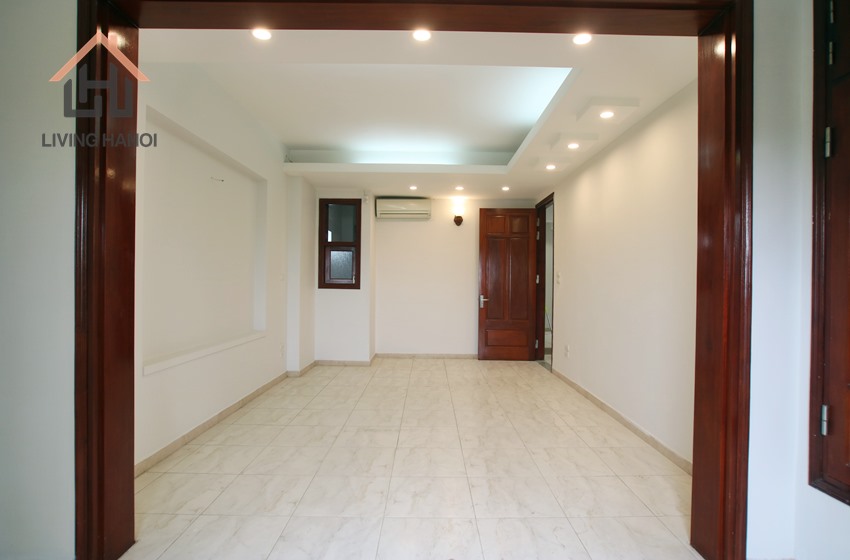 CONTEMPORARY FAMILY LIVING IN GREAT Tay Ho LOCATION CONTEMPORARY FAMILY LIVING IN GREAT Tay Ho LOCATION