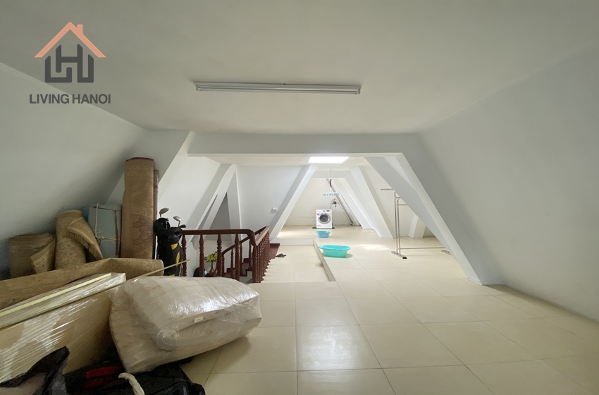 Corner villa with 4 bedrooms and yard in Ciputra, Hanoi Corner villa with 4 bedrooms and yard in Ciputra, Hanoi