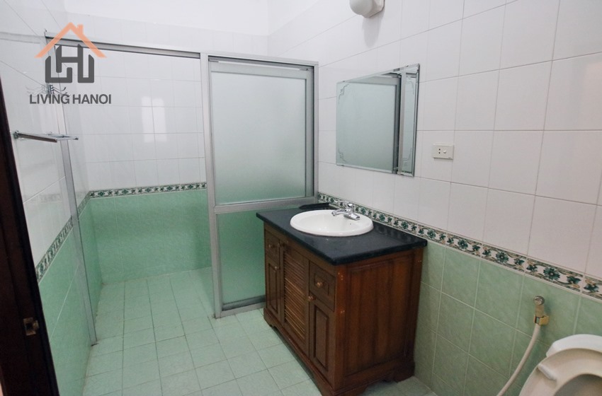 Cozy and nice four bedroom house for rent in Tay Ho, Hanoi Cozy and nice four bedroom house for rent in Tay Ho, Hanoi