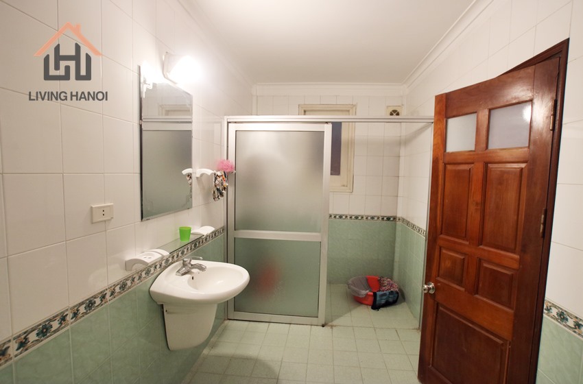 Cozy and nice four bedroom house for rent in Tay Ho, Hanoi Cozy and nice four bedroom house for rent in Tay Ho, Hanoi