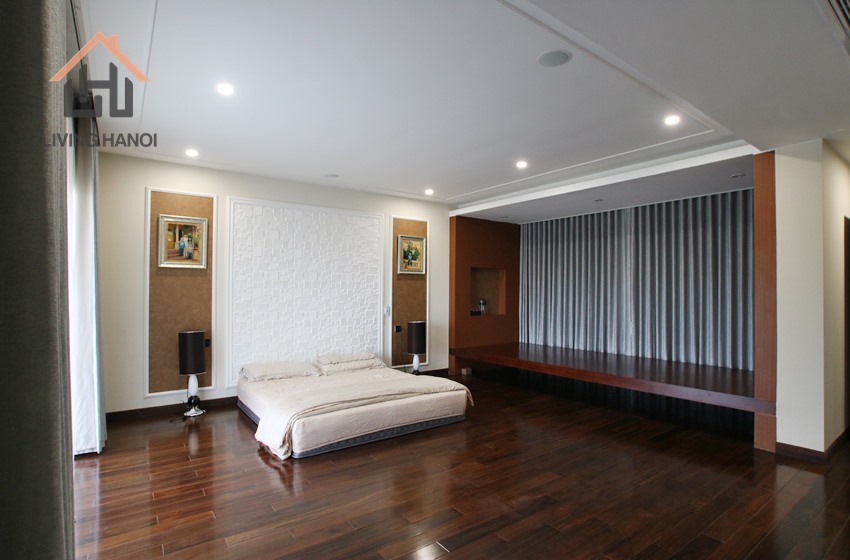 Elegant Spacious 5 Bedroom villa in Q Block Ciputra, Hanoi Elegant Spacious 5 Bedroom villa in Q Block Ciputra, Hanoi