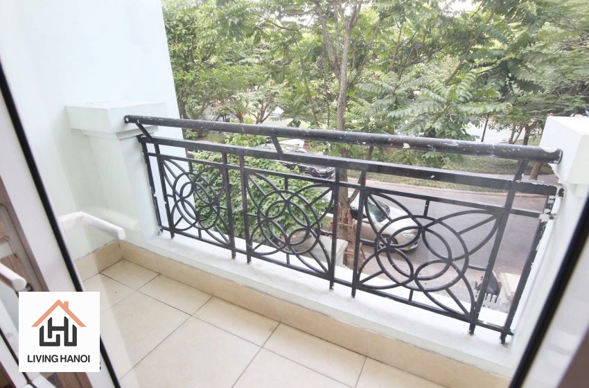 Fully-furnished 04 bedroom house for rent in Vinhomes Riverside, Long Bien Fully-furnished 04 bedroom house for rent in Vinhomes Riverside, Long Bien