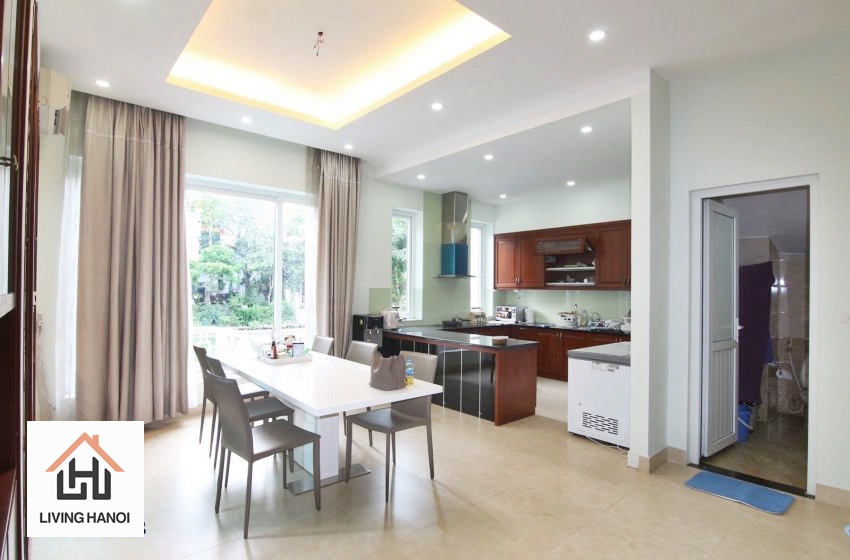 Fully-furnished 04 bedroom house for rent in Vinhomes Riverside, Long Bien Fully-furnished 04 bedroom house for rent in Vinhomes Riverside, Long Bien