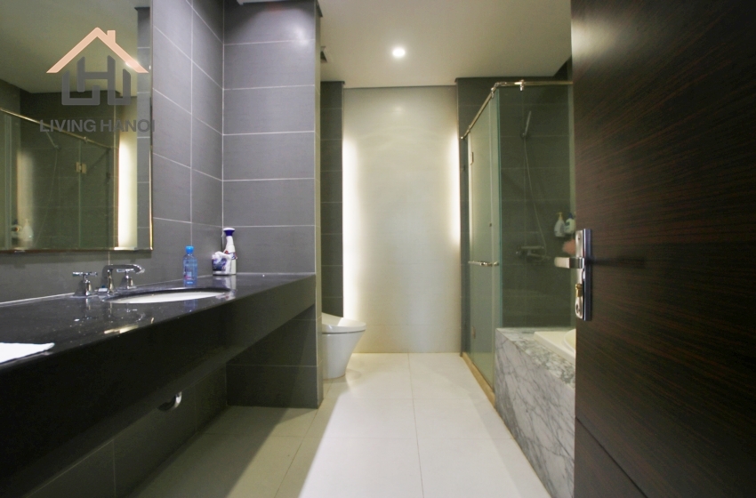 Fully-furnished house with lakeview for rent in Vinhomes Riverside, Hanoi Fully-furnished house with lakeview for rent in Vinhomes Riverside, Hanoi