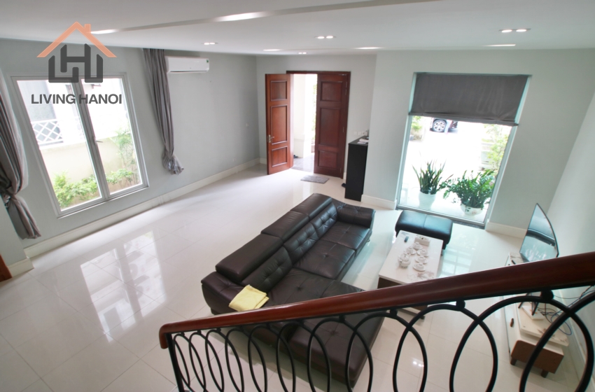 Fully-furnished house with lakeview for rent in Vinhomes Riverside, Hanoi Fully-furnished house with lakeview for rent in Vinhomes Riverside, Hanoi
