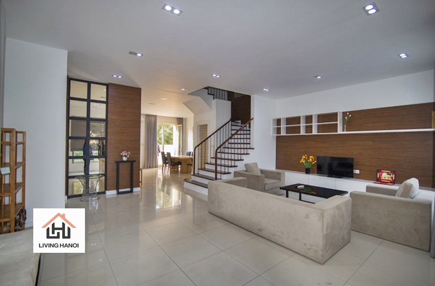 Furnished 04 bedroom villa for rent in Vinhomes Riverside, Hanoi Furnished 04 bedroom villa for rent in Vinhomes Riverside, Hanoi