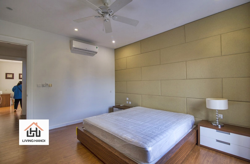 Furnished 04 bedroom villa for rent in Vinhomes Riverside, Hanoi Furnished 04 bedroom villa for rent in Vinhomes Riverside, Hanoi