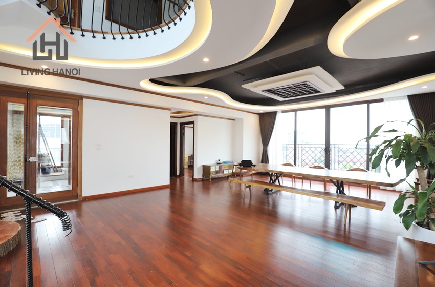 Garden top floor apartment with nice view, 4 bedrooms in To Ngoc Van Garden top floor apartment with nice view, 4 bedrooms in To Ngoc Van