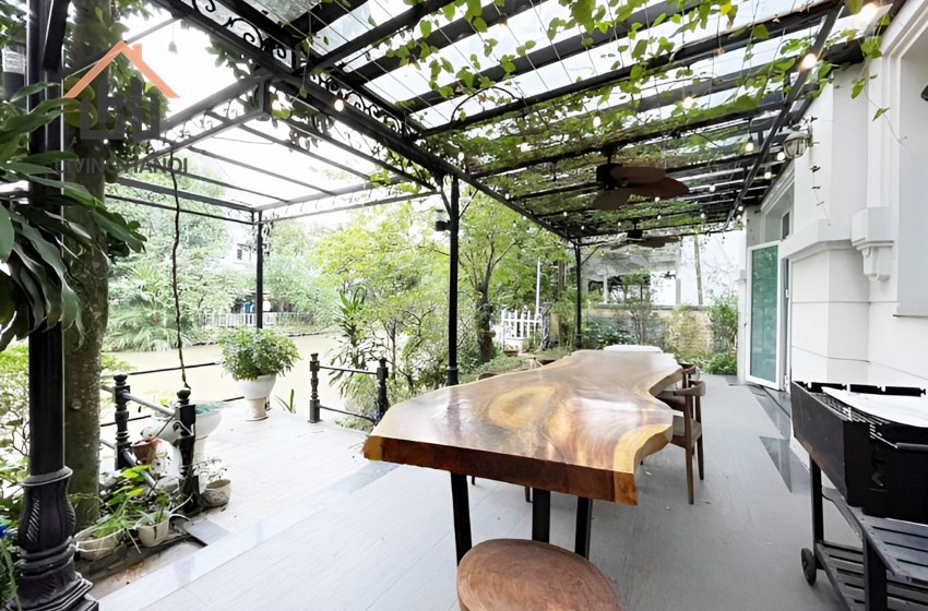Good quality villa for rent in Vinhome Riverside, Long Bien, Hanoi Good quality villa for rent in Vinhome Riverside, Long Bien, Hanoi