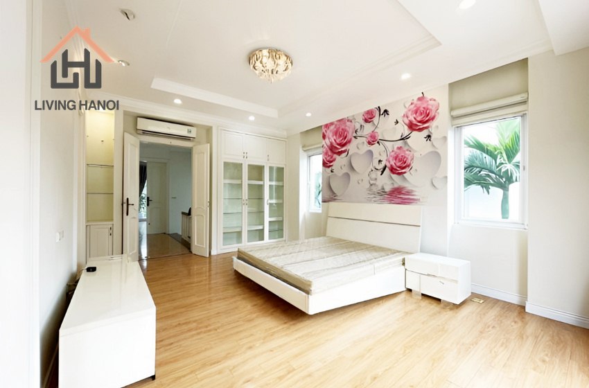 Good quality villa for rent in Vinhome Riverside, Long Bien, Hanoi Good quality villa for rent in Vinhome Riverside, Long Bien, Hanoi