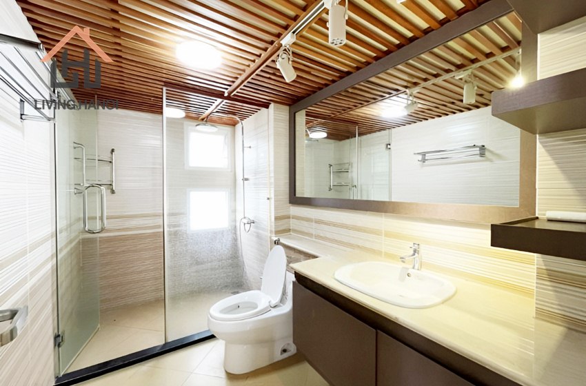 Good quality villa for rent in Vinhome Riverside, Long Bien, Hanoi Good quality villa for rent in Vinhome Riverside, Long Bien, Hanoi