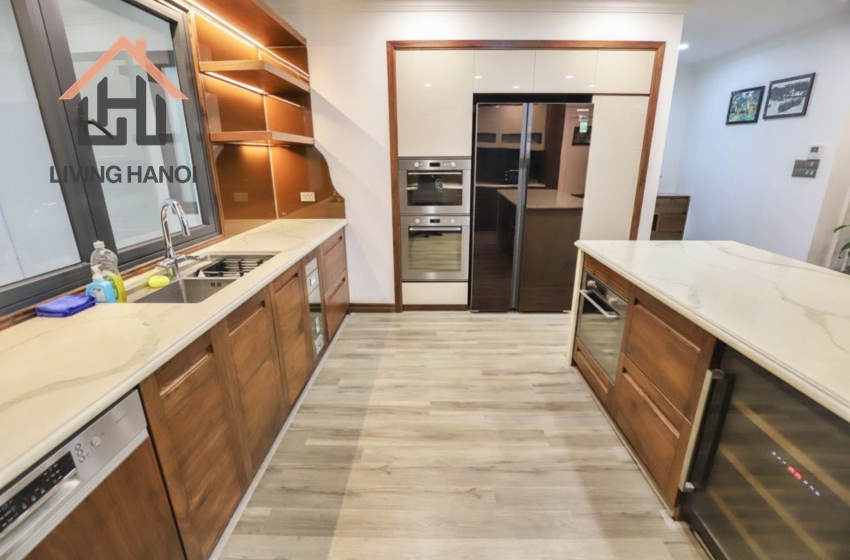 Gorgeous and beautiful apartment for rent in Hai Ba Trung, Hanoi Gorgeous and beautiful apartment for rent in Hai Ba Trung, Hanoi