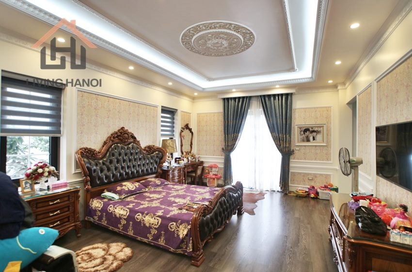 Gorgeous house available for rent in Vinhomes Riverside, Hanoi Gorgeous house available for rent in Vinhomes Riverside, Hanoi