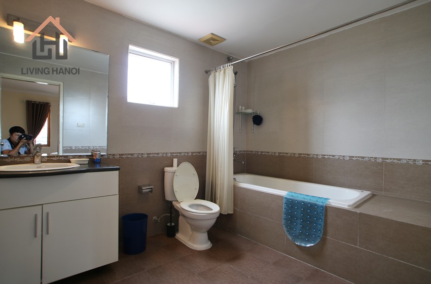 HAI BA TRUNG – Duplex penthouse 03 bedrooms apartment with big balconies available HAI BA TRUNG – Duplex penthouse 03 bedrooms apartment with big balconies available