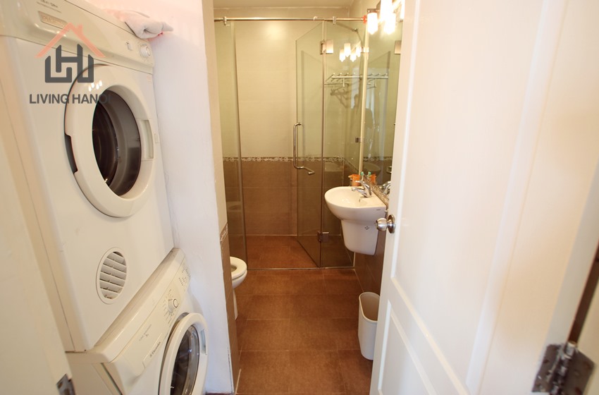 HAI BA TRUNG – Duplex penthouse 03 bedrooms apartment with big balconies available HAI BA TRUNG – Duplex penthouse 03 bedrooms apartment with big balconies available