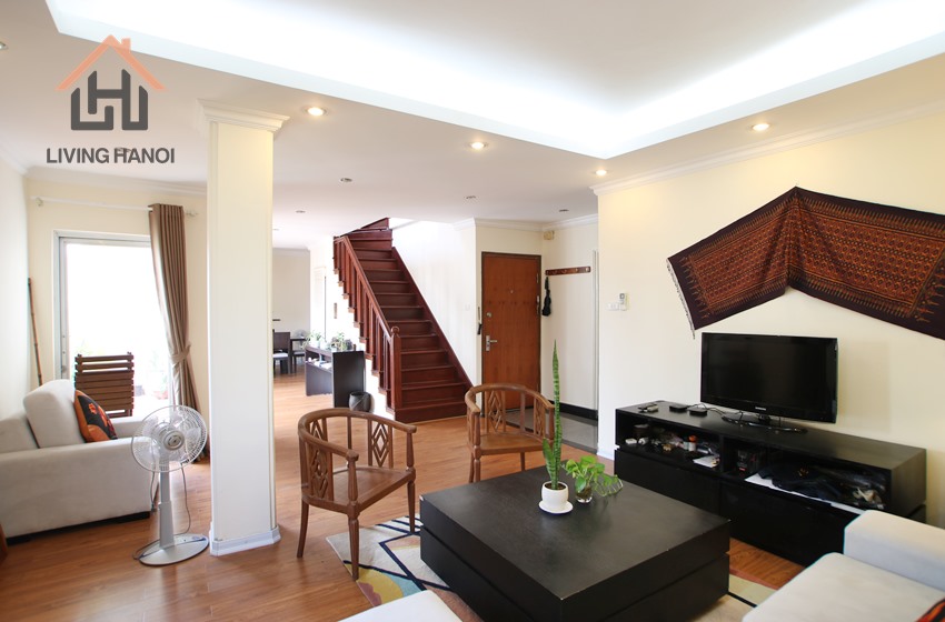 HAI BA TRUNG – Duplex penthouse 03 bedrooms apartment with big balconies available HAI BA TRUNG – Duplex penthouse 03 bedrooms apartment with big balconies available