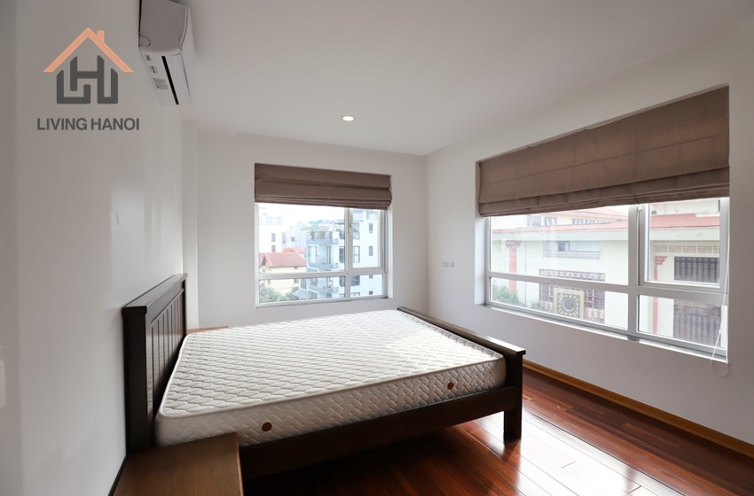 Lake-view 04 bedroom apartment for rent in Tay Ho, Hanoi Lake-view 04 bedroom apartment for rent in Tay Ho, Hanoi