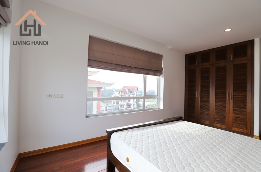 Lake-view 04 bedroom apartment for rent in Tay Ho, Hanoi Lake-view 04 bedroom apartment for rent in Tay Ho, Hanoi