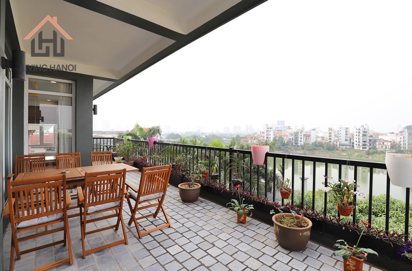 Lake-view 04 bedroom apartment for rent in Tay Ho, Hanoi Lake-view 04 bedroom apartment for rent in Tay Ho, Hanoi