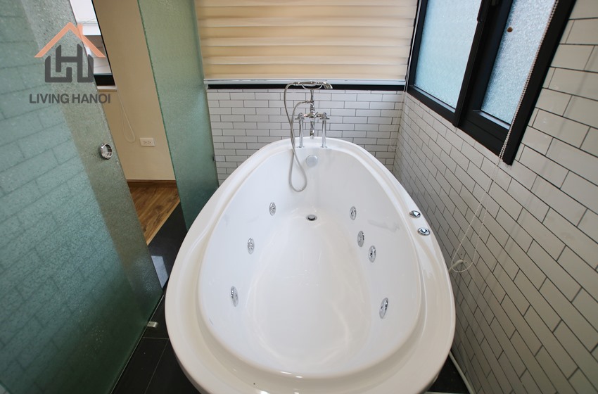 Luxury and spacious three bedroom apartment for rent in Xuan Dieu, Tay Ho, Hanoi Luxury and spacious three bedroom apartment for rent in Xuan Dieu, Tay Ho, Hanoi