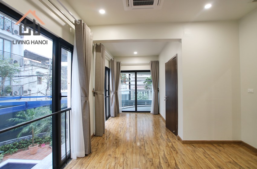 Luxury and spacious three bedroom apartment for rent in Xuan Dieu, Tay Ho, Hanoi Luxury and spacious three bedroom apartment for rent in Xuan Dieu, Tay Ho, Hanoi