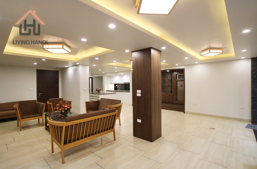 Luxury and spacious three bedroom apartment for rent in Xuan Dieu, Tay Ho, Hanoi Luxury and spacious three bedroom apartment for rent in Xuan Dieu, Tay Ho, Hanoi